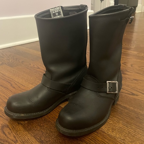 Frye Veronica Short Boots - Picture 3 of 3